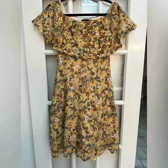 ALEX MARIE Anna Flounce Lace Off The Shoulder Yellow Floral Dress Size 4 Small - Picture 13 of 13